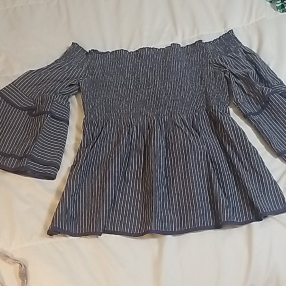 Strapless top